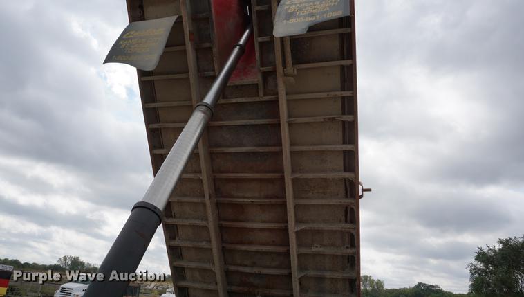 image for item DC5270 1994 Freightliner FLD dump truck