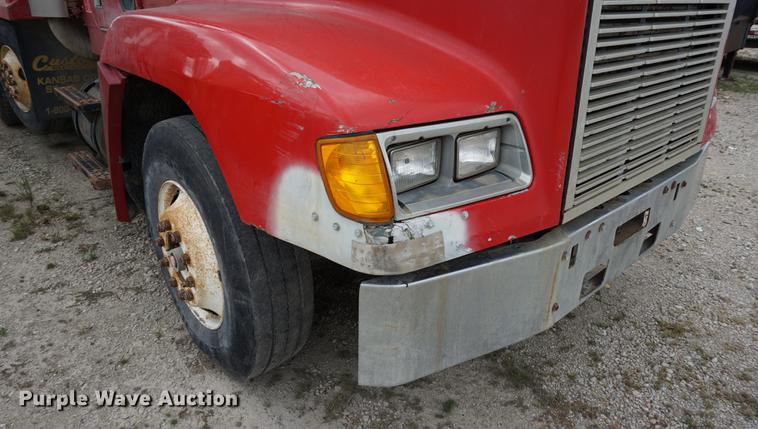 image for item DC5270 1994 Freightliner FLD dump truck