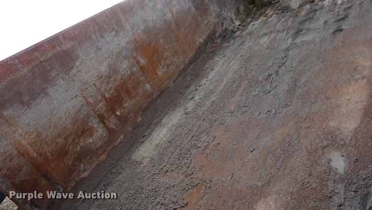 image for item DC5270 1994 Freightliner FLD dump truck