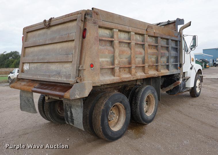 image for item DC5271 2001 Sterling L9500 dump truck