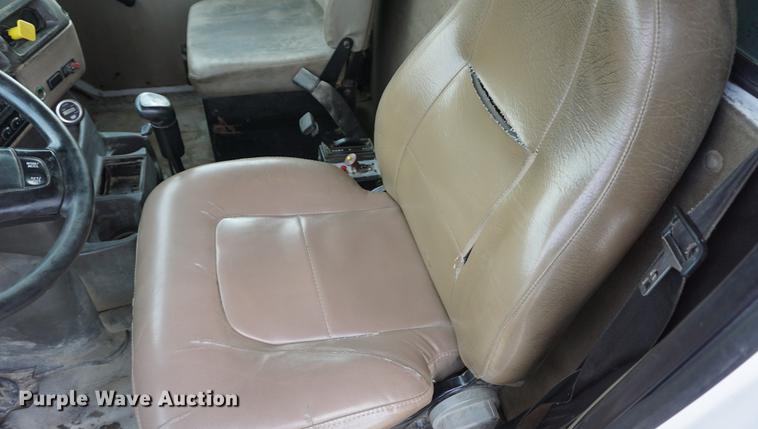 image for item DC5271 2001 Sterling L9500 dump truck