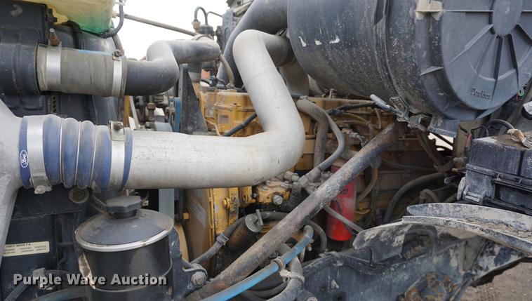 image for item DC5271 2001 Sterling L9500 dump truck