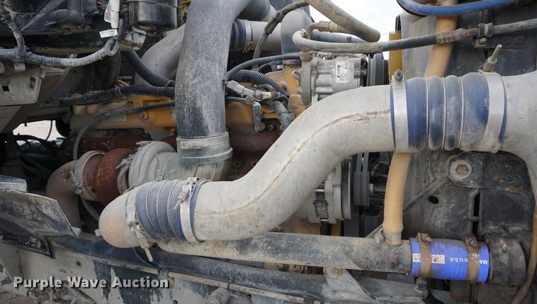 image for item DC5271 2001 Sterling L9500 dump truck