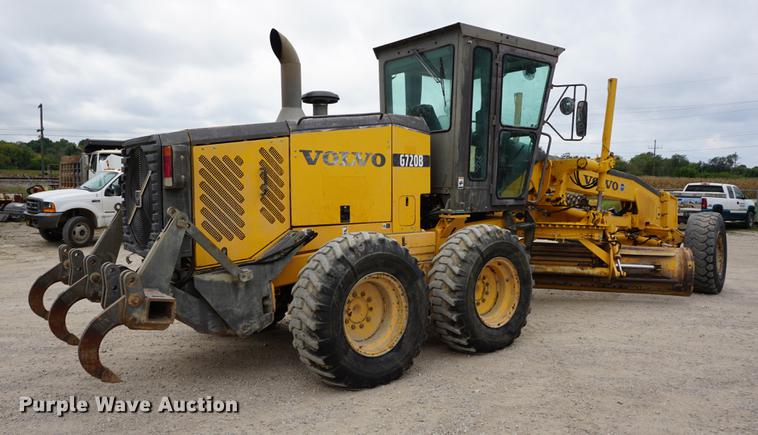 image for item DC5273 1989 Volvo G720B motor grader