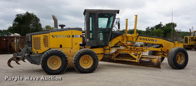 image for item DC5273 1989 Volvo G720B motor grader