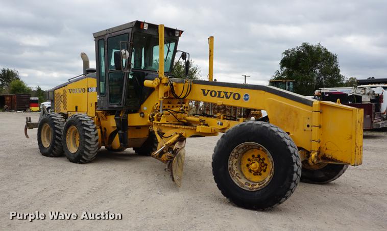 image for item DC5273 1989 Volvo G720B motor grader