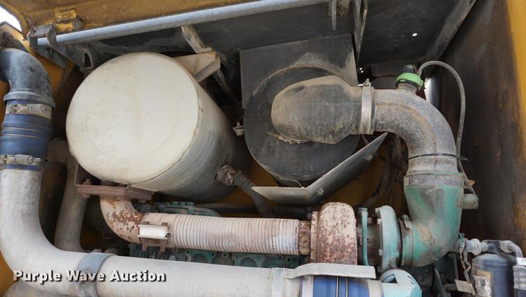 image for item DC5273 1989 Volvo G720B motor grader