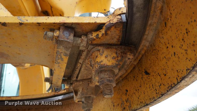 image for item DC5273 1989 Volvo G720B motor grader