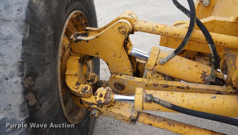 image for item DC5273 1989 Volvo G720B motor grader