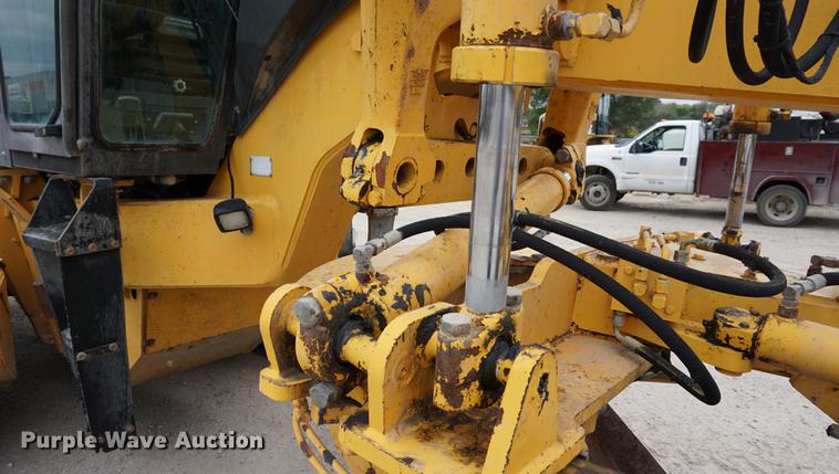 image for item DC5273 1989 Volvo G720B motor grader