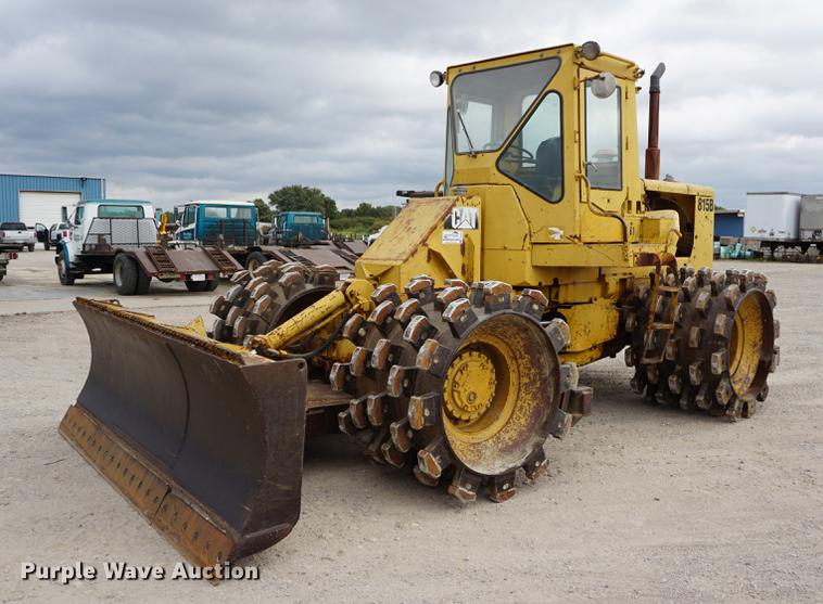 image for item DC5274 1973 Caterpillar 815B landfill compactor