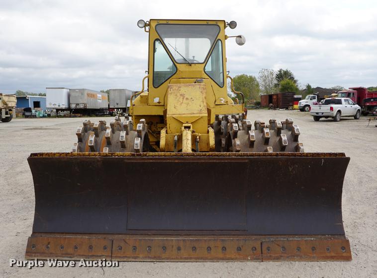 image for item DC5274 1973 Caterpillar 815B landfill compactor