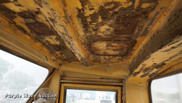 image for item DC5274 1973 Caterpillar 815B landfill compactor