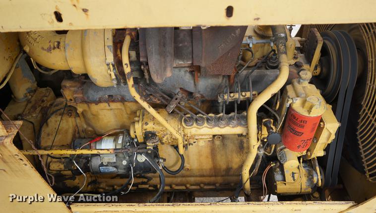 image for item DC5274 1973 Caterpillar 815B landfill compactor