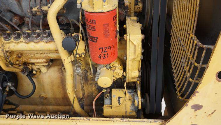image for item DC5274 1973 Caterpillar 815B landfill compactor