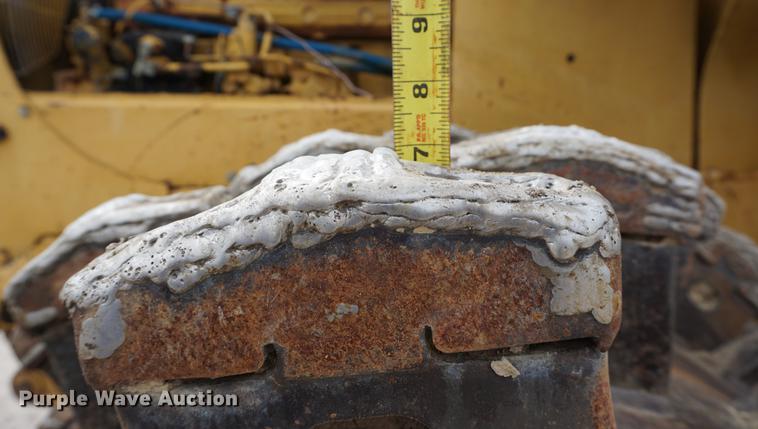 image for item DC5274 1973 Caterpillar 815B landfill compactor