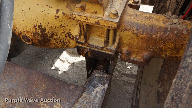 image for item DC5274 1973 Caterpillar 815B landfill compactor