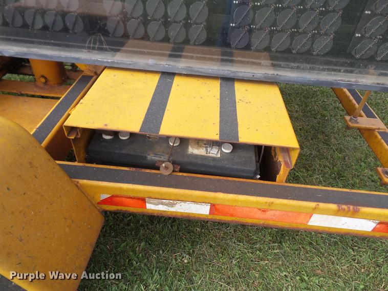 image for item DC5292 1998 American Signal message board