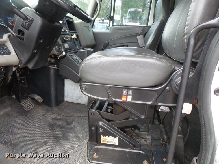 image for item DC5301 2009 International DuraStar 4300 jetter truck