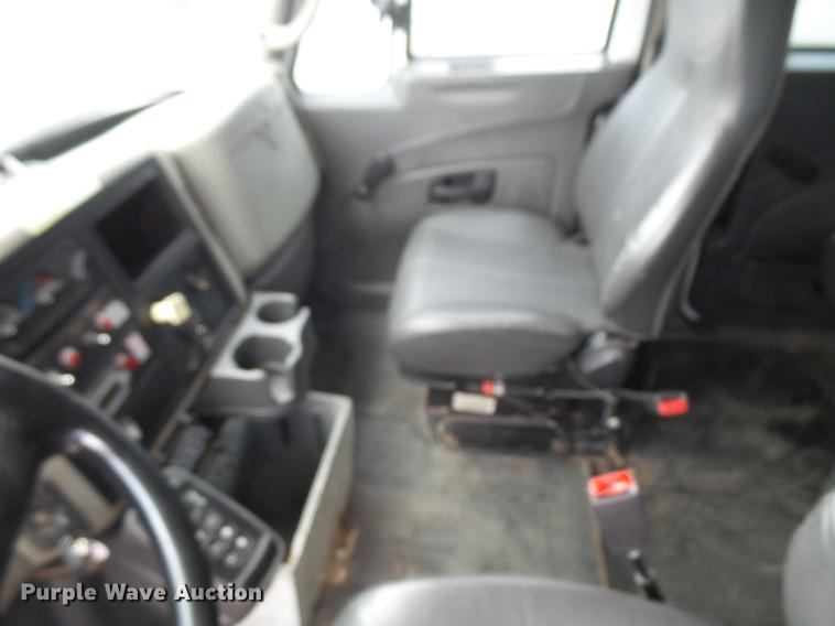 image for item DC5301 2009 International DuraStar 4300 jetter truck