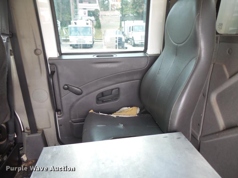 image for item DC5301 2009 International DuraStar 4300 jetter truck