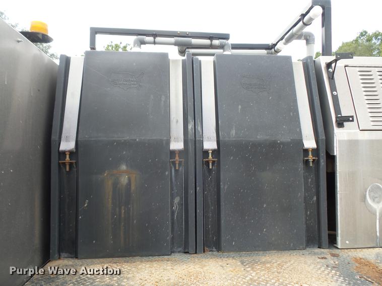 image for item DC5301 2009 International DuraStar 4300 jetter truck