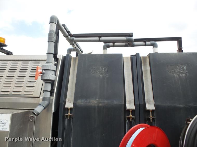 image for item DC5301 2009 International DuraStar 4300 jetter truck