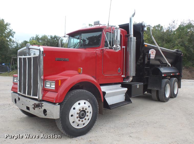 image for item DC5308 1985 Kenworth W900 dump truck