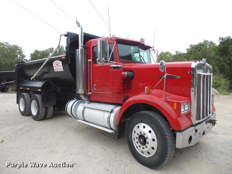 image for item DC5308 1985 Kenworth W900 dump truck
