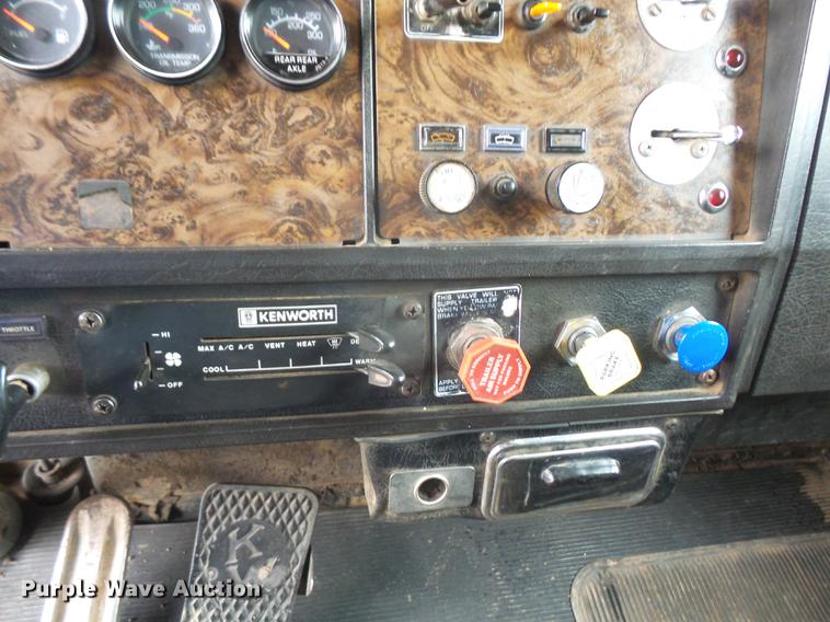 image for item DC5308 1985 Kenworth W900 dump truck