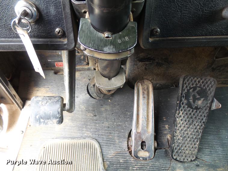 image for item DC5308 1985 Kenworth W900 dump truck