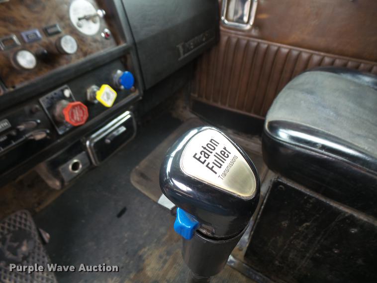 image for item DC5308 1985 Kenworth W900 dump truck