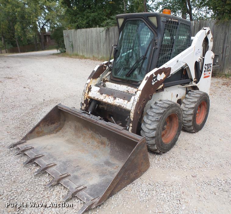 image for item DC5316 2005 Bobcat S185 skid steer