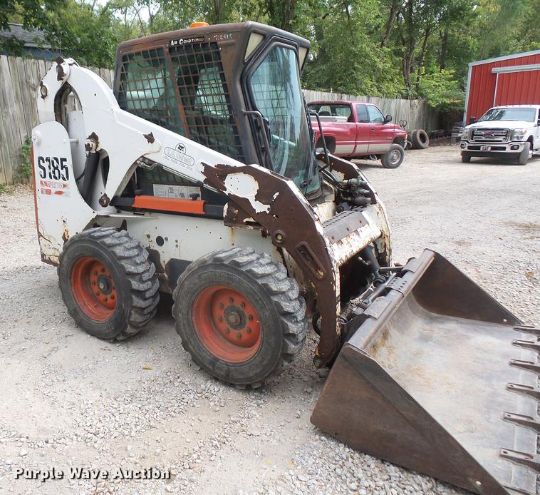 image for item DC5316 2005 Bobcat S185 skid steer