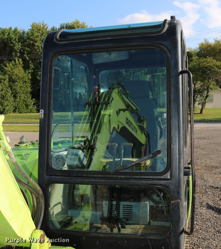 image for item DD0113 2003 Hyundai ROBEX55-3 compact excavator