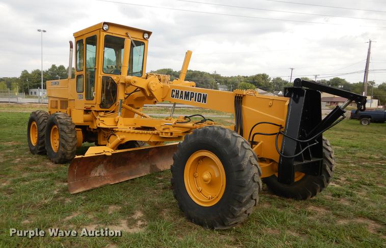 image for item DD0752 1978 Champion 720A motor grader