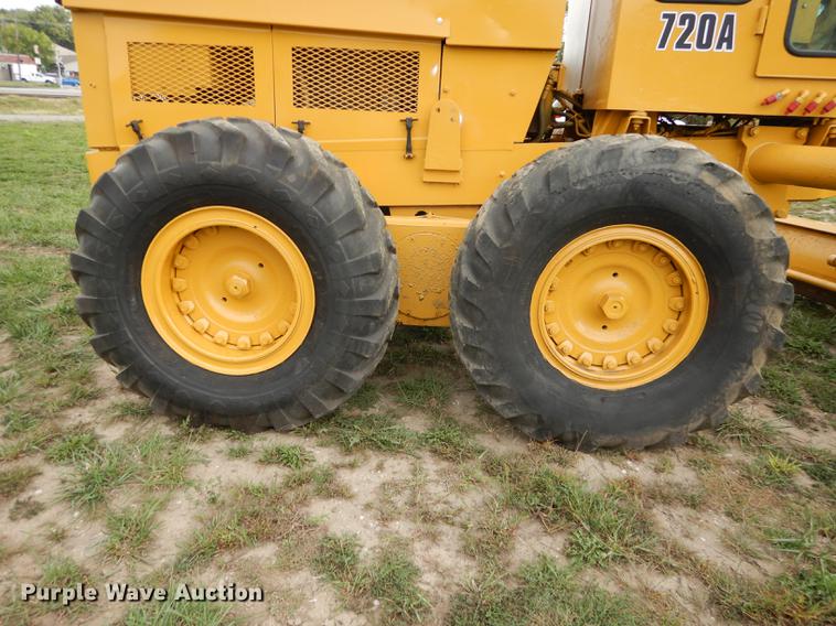 image for item DD0752 1978 Champion 720A motor grader