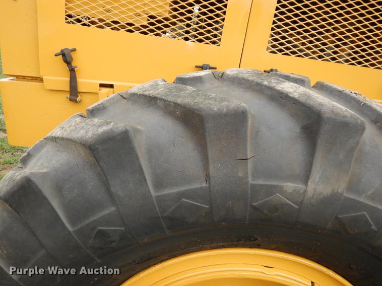 image for item DD0752 1978 Champion 720A motor grader