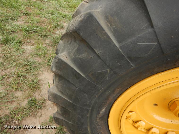 image for item DD0752 1978 Champion 720A motor grader