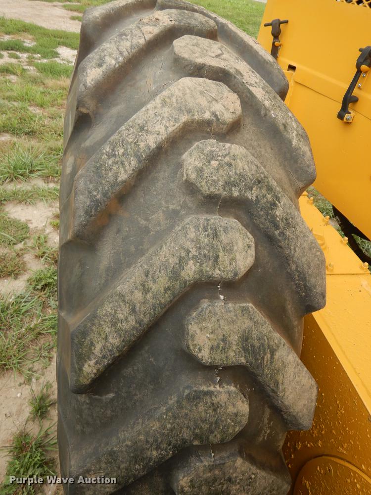 image for item DD0752 1978 Champion 720A motor grader