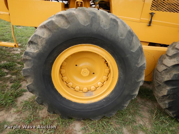 image for item DD0752 1978 Champion 720A motor grader