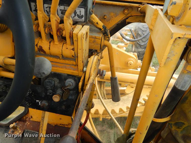 image for item DD0752 1978 Champion 720A motor grader