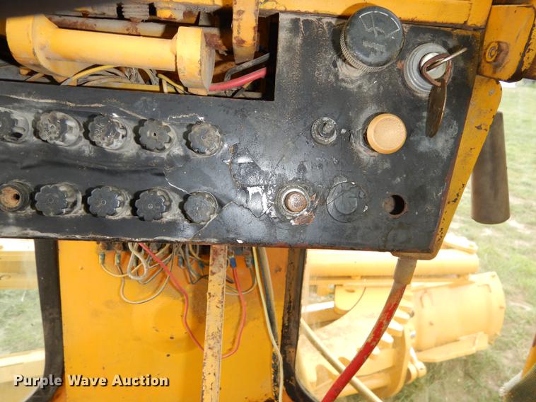 image for item DD0752 1978 Champion 720A motor grader