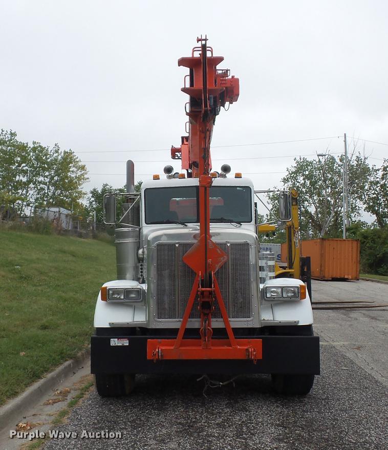 image for item DD2036 1993 Peterbilt 357 crane truck