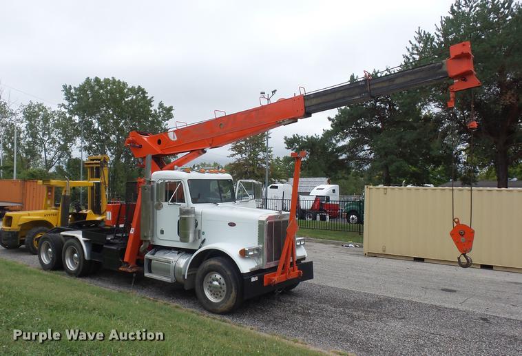 image for item DD2036 1993 Peterbilt 357 crane truck