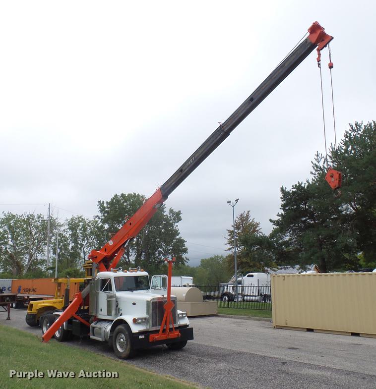 image for item DD2036 1993 Peterbilt 357 crane truck