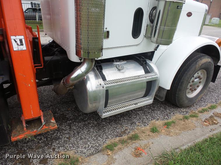 image for item DD2036 1993 Peterbilt 357 crane truck