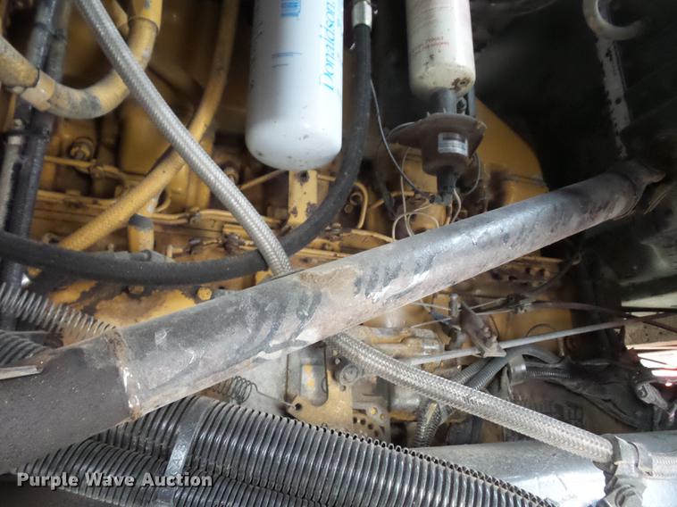 image for item DD2036 1993 Peterbilt 357 crane truck