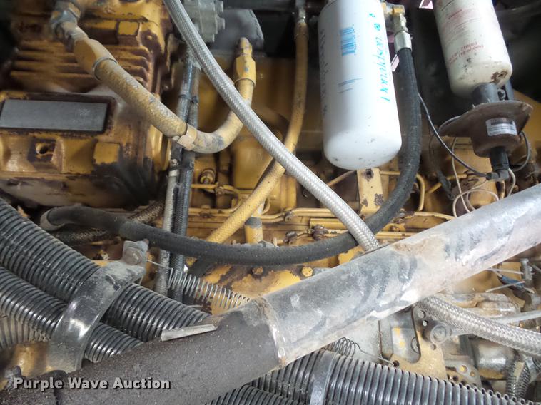 image for item DD2036 1993 Peterbilt 357 crane truck