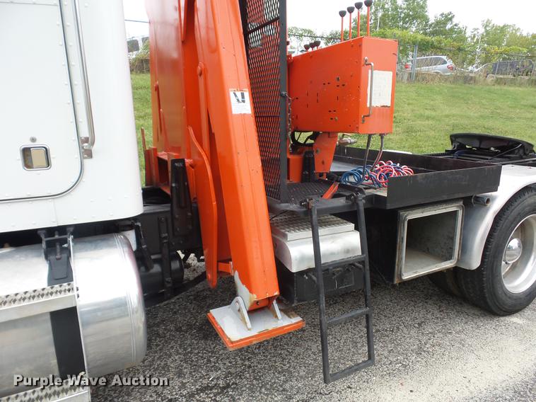 image for item DD2036 1993 Peterbilt 357 crane truck